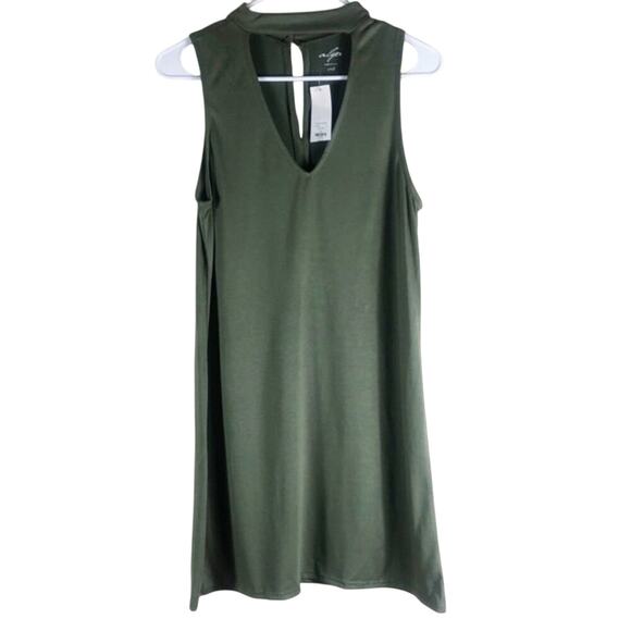 NWT Francesca’s Consuela Mini Dress Womens S Olive Green Choker Shift Minimalist - Picture 2 of 5